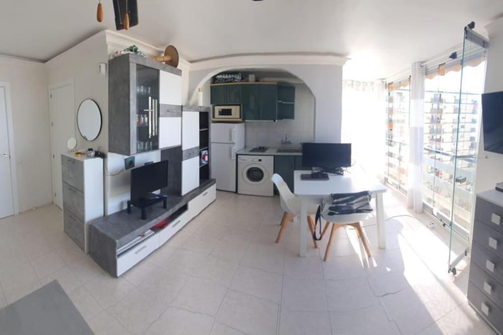 Apartamento Con Terraza A Pie De Playa Benalmádena Esterno foto