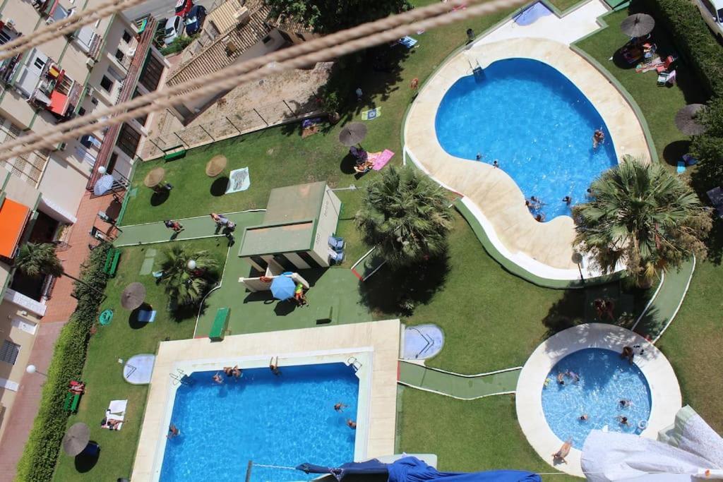 Apartamento Con Terraza A Pie De Playa Benalmádena Esterno foto