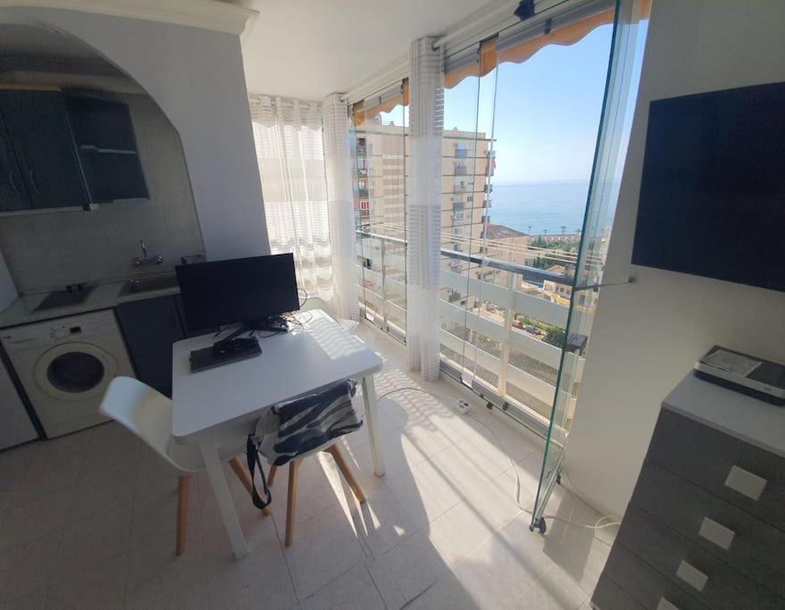 Apartamento Con Terraza A Pie De Playa Benalmádena Esterno foto